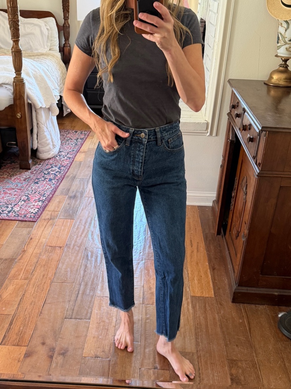 Women's High-Rise Straight Leg Jeans in Dark Blue Wash